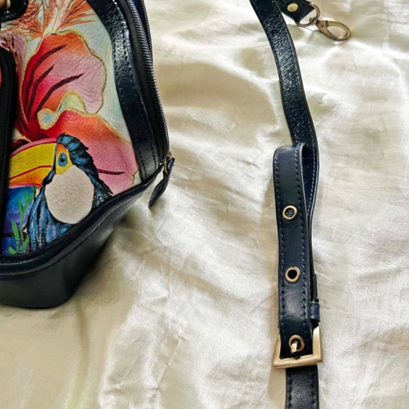 SATCHEL, LEATHER HANDPAINTED MULTICOLOUR PARROTS, TOP DOUBLE ZIP CLOSURE, REMOVA - Picture 10 of 14